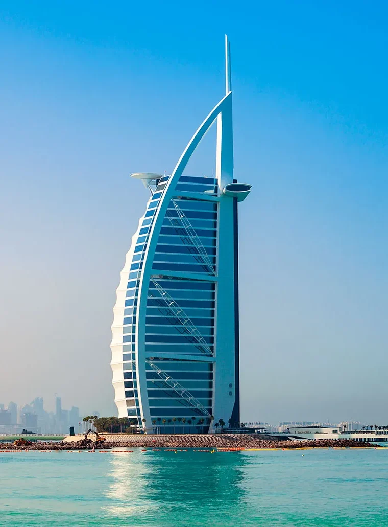 Burj Al Arab luxury hotel Dubai 1 e1762354776137